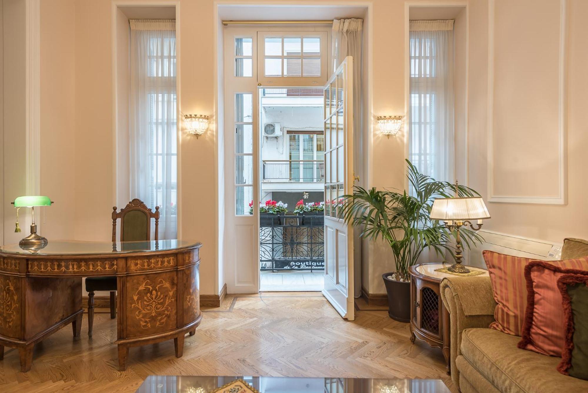 The Rare Luxury Gem Near Syntagma, Kolonaki Square Apartment Athens Luaran gambar