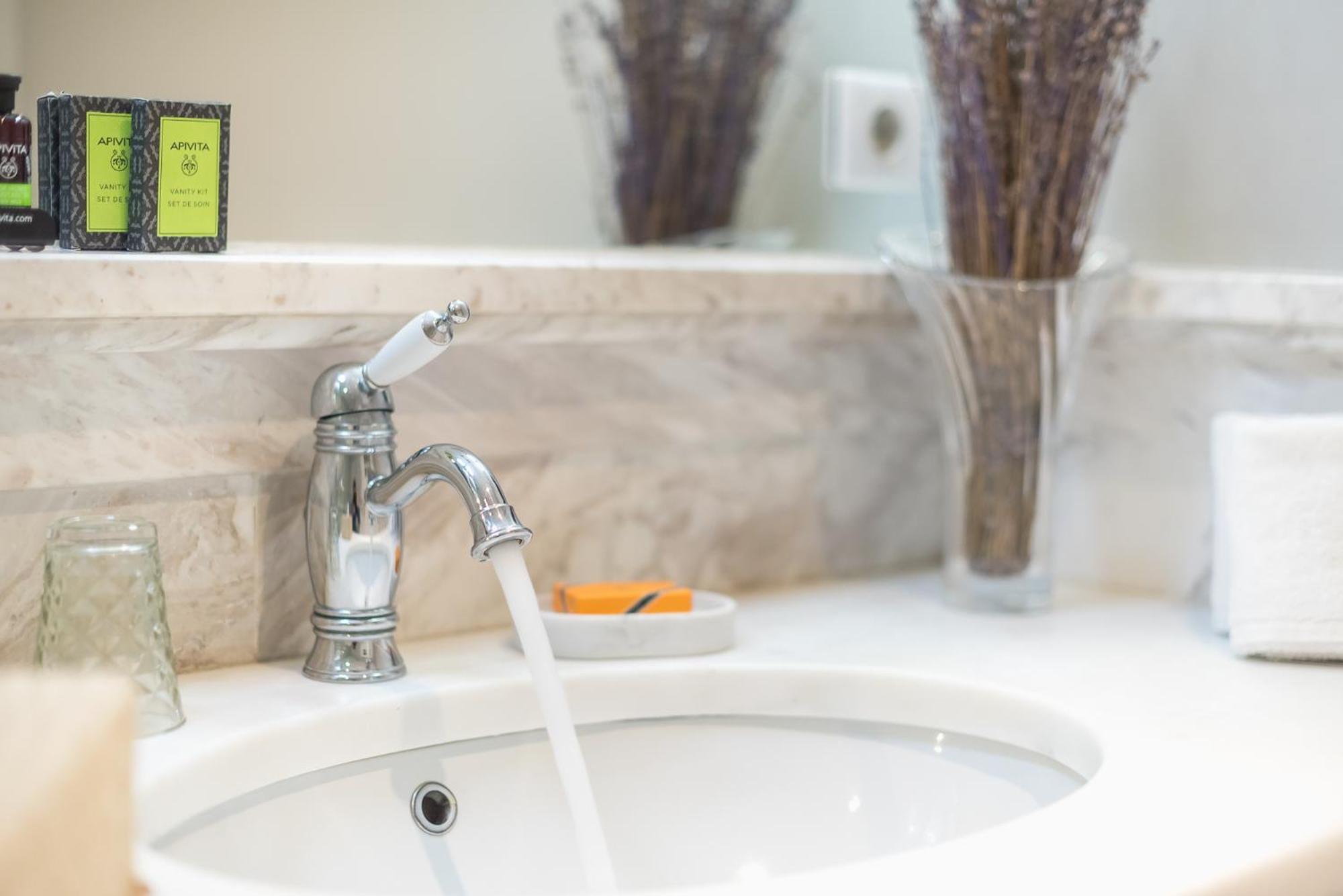 The Rare Luxury Gem Near Syntagma, Kolonaki Square Apartment Athens Luaran gambar